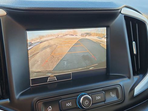 Used 2023 GMC Terrain SLE w/ Driver Convenience Package image 15