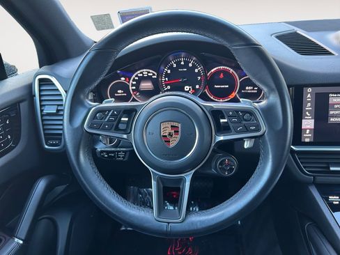 Used 2019 Porsche Cayenne image 15