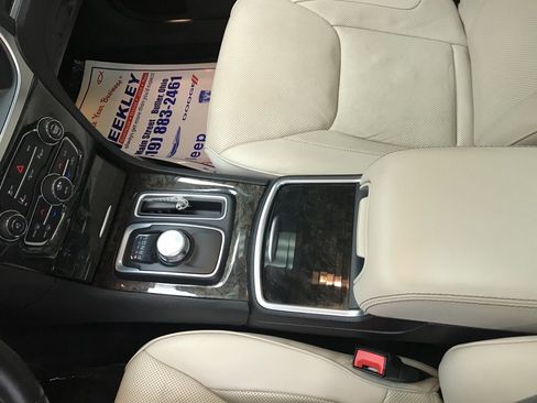 Used 2016 Chrysler 300 C w/ Safetytec Plus Group image 10