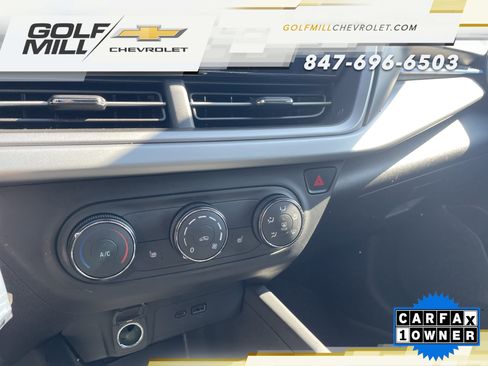 Used 2025 Chevrolet Trax LS w/ LS Convenience Package FWD image 23