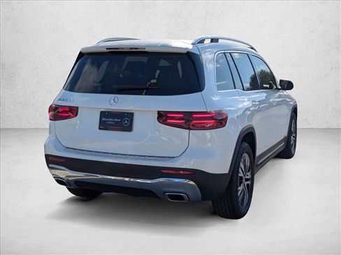 New 2026 Mercedes-Benz GLB 250 image 2