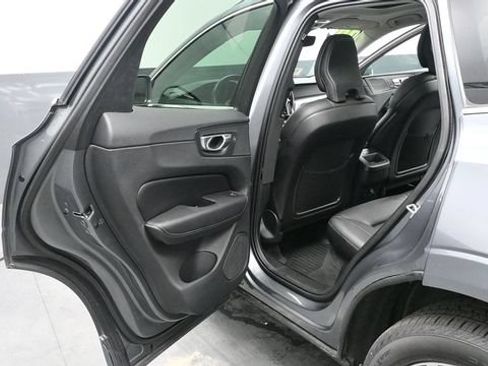 Used 2019 Volvo XC60 T6 Momentum w/ Advanced Package AWD/4WD image 24