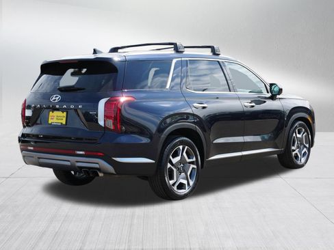 Certified 2023 Hyundai Palisade Limited AWD/4WD image 7