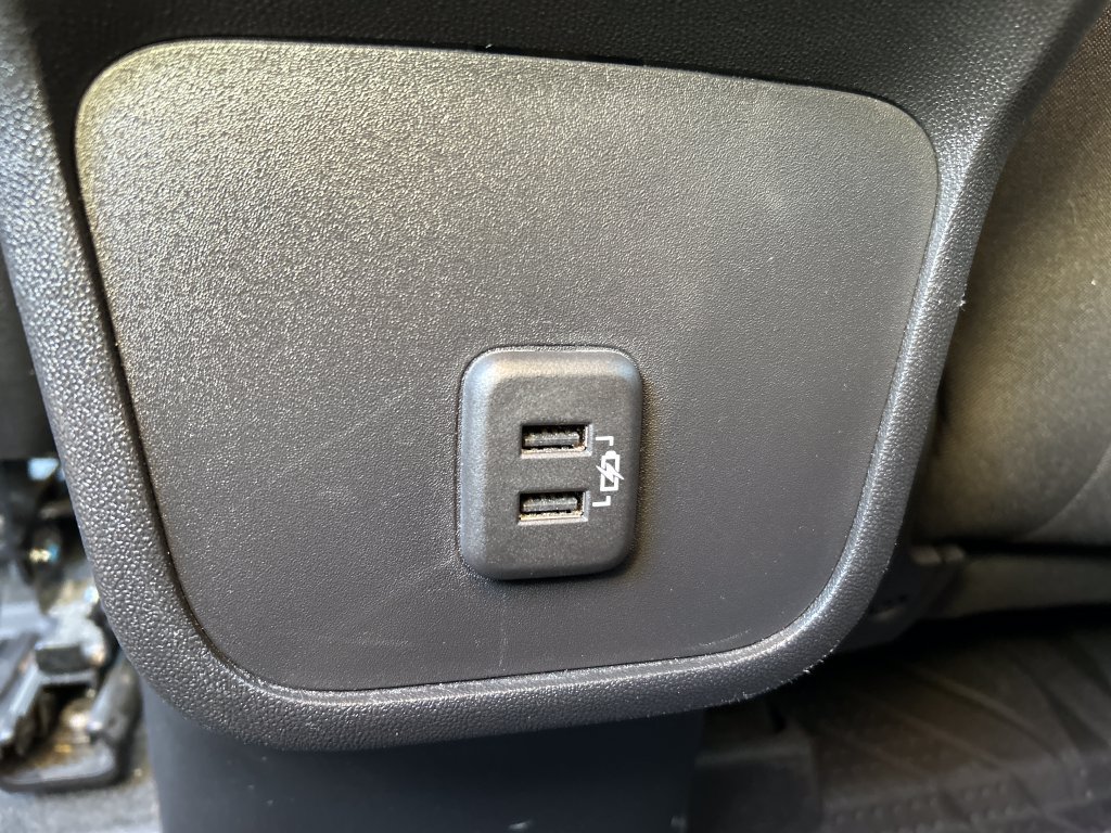 Used 2023 Chevrolet Equinox LT FWD image 15
