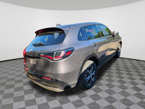 Used 2024 Honda HR-V EX-L image 4
