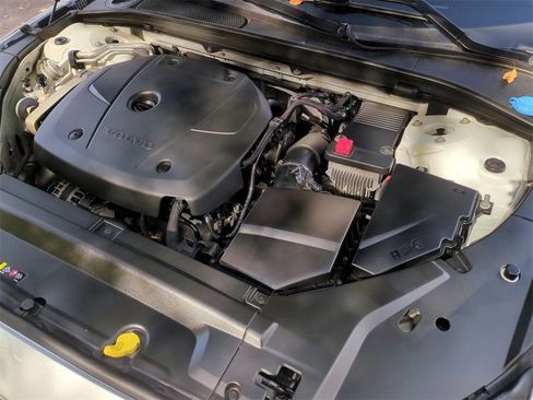 Used 2018 Volvo S90 T5 Momentum w/ Convenience Package image 31