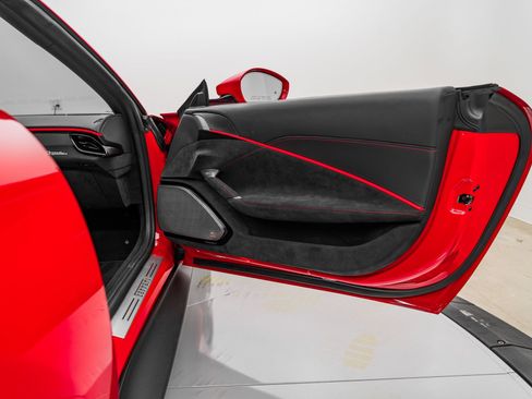 Certified 2025 Ferrari Roma Spider image 18