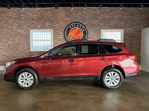 Used 2015 Subaru Outback 2.5i Premium image 4