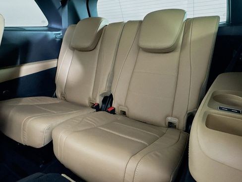 New 2026 Mercedes-Benz GLS 580 4MATIC image 8