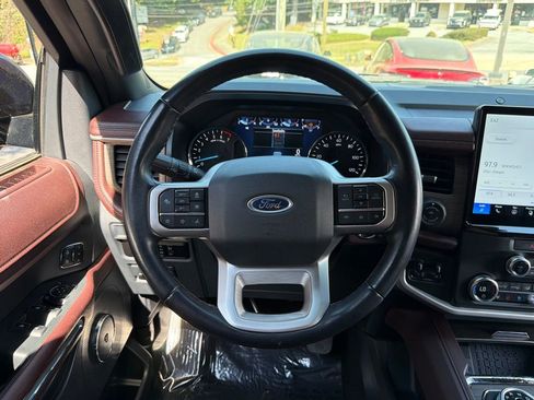 Used 2023 Ford Expedition Max Limited image 46
