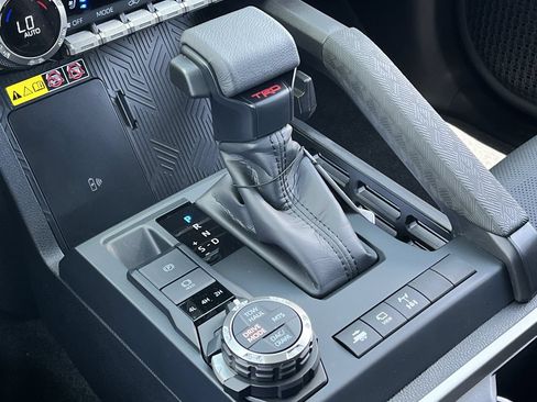 New 2026 Toyota Tacoma TRD Off-Road AWD/4WD image 17