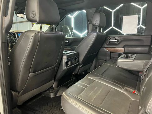 Used 2020 Chevrolet Silverado 3500 High Country w/ Technology Package image 18