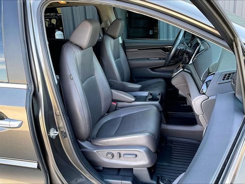 Used 2021 Honda Odyssey Touring image 7