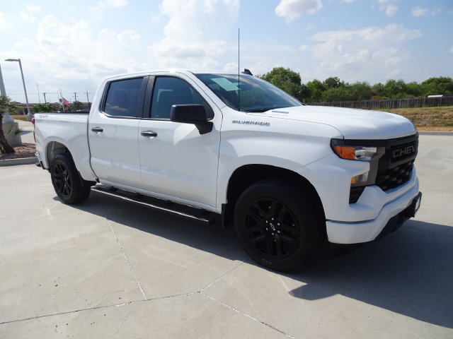 Used 2025 Chevrolet Silverado 1500 Custom AWD/4WD image 3