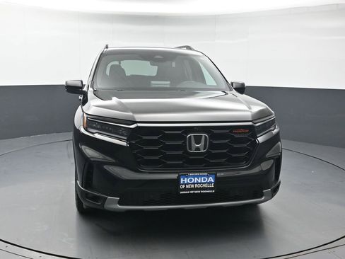 Certified 2023 Honda Pilot TrailSport image 11