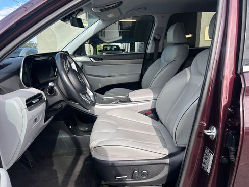 Used 2024 Hyundai Palisade SEL AWD/4WD image 13