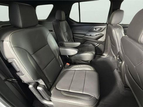 Certified 2023 Chevrolet Traverse LT image 31
