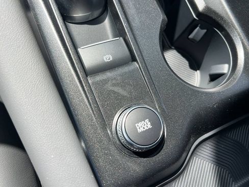 New 2026 Ford Explorer Active w/ Active Comfort Package RWD image 29