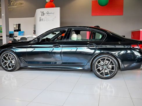 Used 2022 BMW 530i xDrive w/ M Sport Package image 8