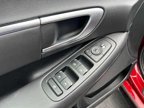 Used 2025 Hyundai Sonata SEL FWD image 14
