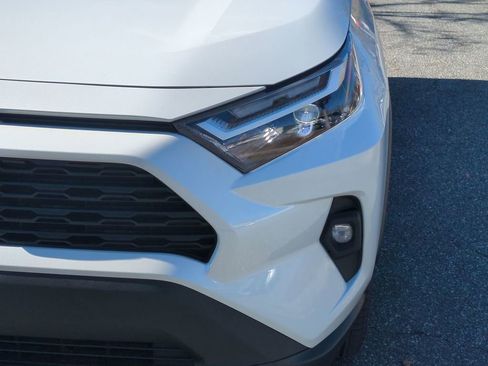 Used 2023 Toyota RAV4 XLE Premium image 10