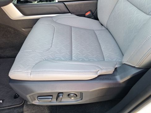 Used 2024 Toyota Sequoia Limited image 16