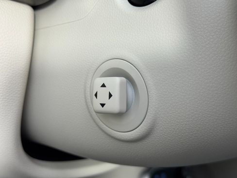 Used 2024 Genesis GV60 RWD w/ Cargo Package image 20