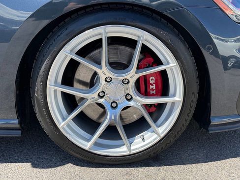 Used 2019 Volkswagen GTI Autobahn FWD image 32