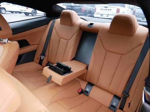 Used 2025 BMW 430i xDrive Coupe w/ Premium Package image 15