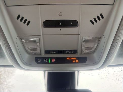 Used 2022 Chevrolet Blazer LT image 31