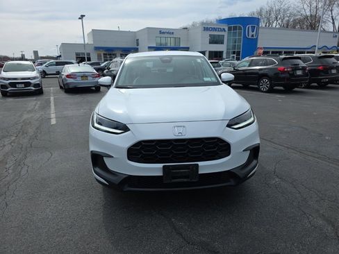 Used 2024 Honda HR-V LX image 2