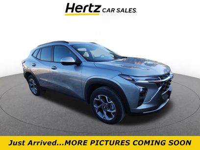 Used 2025 Chevrolet Trax LT