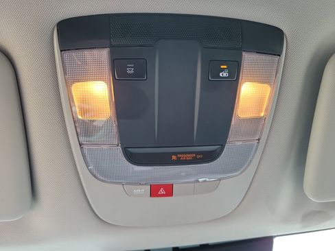 Used 2023 Kia Sportage EX AWD/4WD image 15