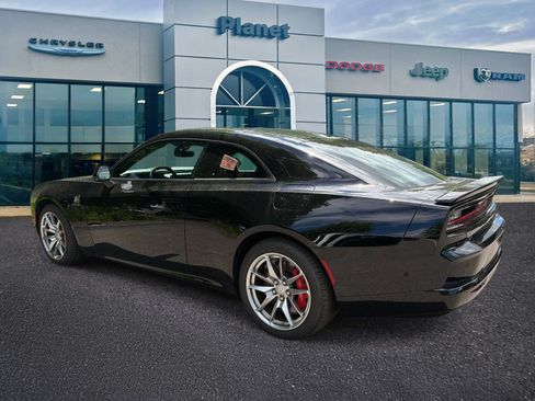 Used 2024 Dodge Charger Daytona Scat Pack w/ Plus Group AWD/4WD image 3