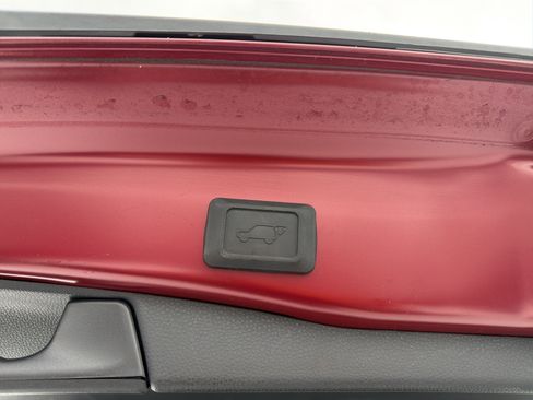 Used 2023 Toyota RAV4 XLE image 25