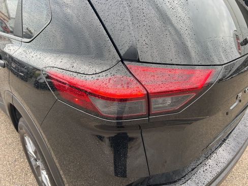 Certified 2024 Nissan Rogue S AWD/4WD image 32