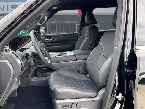 New 2026 Nissan Armada SL w/ Captain's Chari Seat Package AWD/4WD image 7