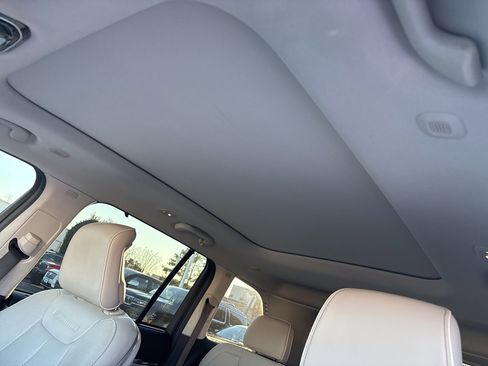 Used 2022 Jeep Grand Cherokee Summit w/ Adv Protech Group IV image 7