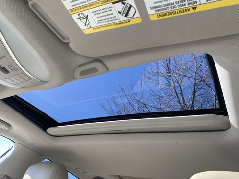 Used 2017 INFINITI QX60 Luxe w/ Deluxe Technology Package image 28