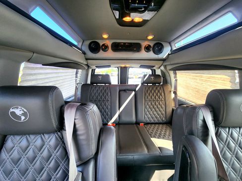 Used 2022 GMC Savana 2500 w/ Enhanced Convenience Package RWD image 56