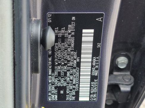 Used 2012 Toyota Highlander Limited w/ Tow Pkg FWD image 25