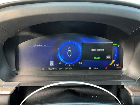 Used 2022 Ford Explorer Platinum w/ Technology Package image 14