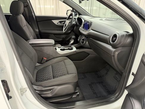 Used 2021 Chevrolet Blazer LT image 7