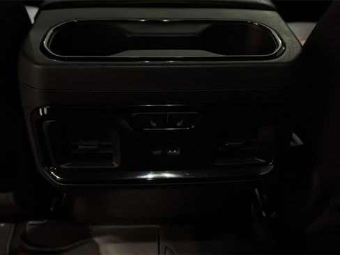 Used 2024 GMC Sierra 1500 AT4 w/ AT4 Premium Package image 20