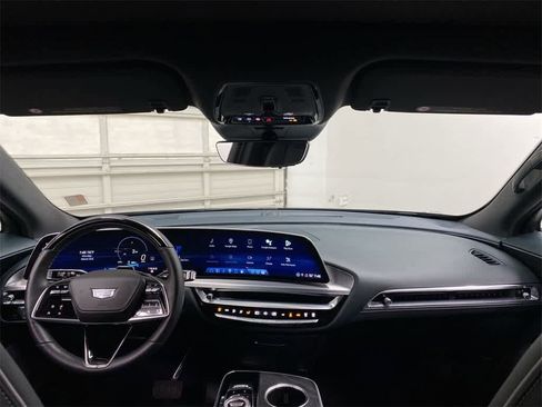 Certified 2024 Cadillac Lyriq Luxury w/ Nappa Leather Package image 13