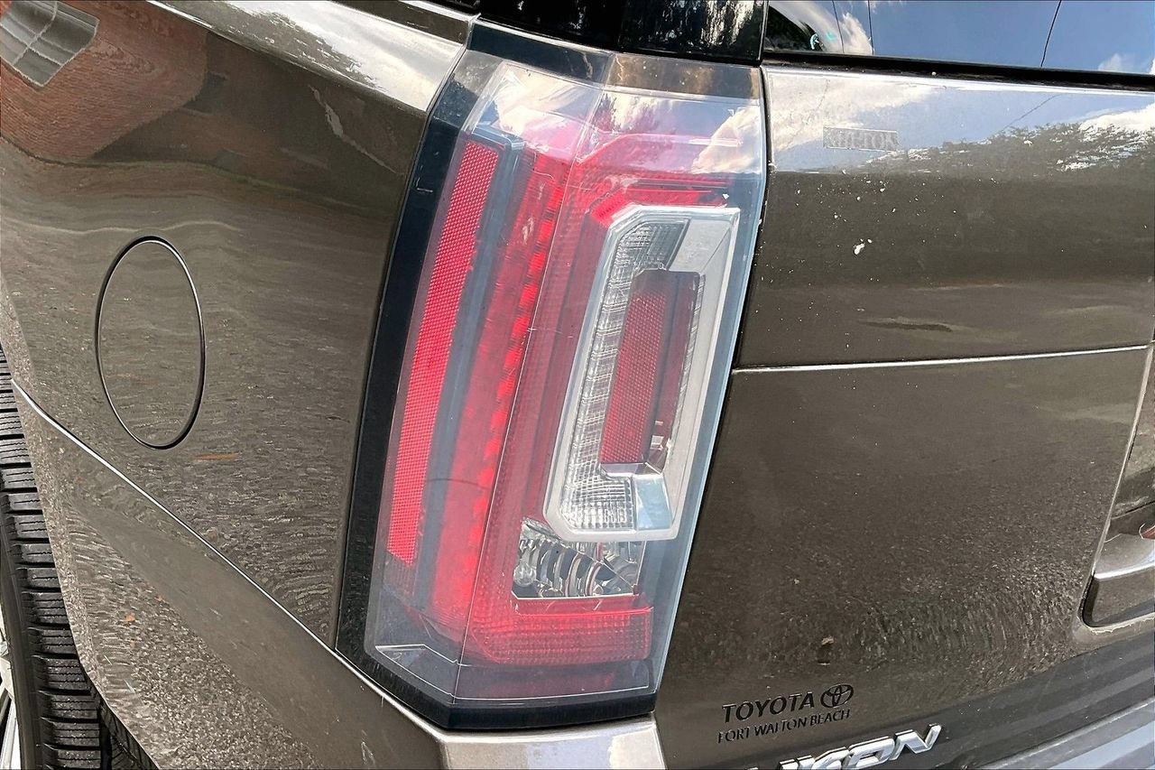 Used 2020 GMC Yukon Denali RWD image 20