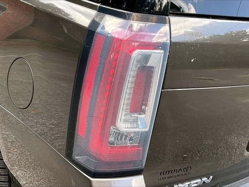 Used 2020 GMC Yukon Denali RWD image 20