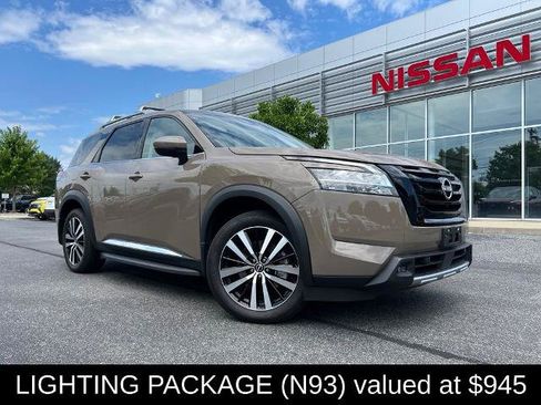 Certified 2024 Nissan Pathfinder Platinum w/ Lighting Package (N93) AWD/4WD image 2
