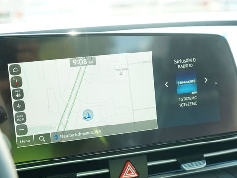 New 2025 Hyundai Elantra SEL image 19