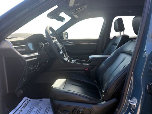 New 2026 Jeep Grand Cherokee Limited AWD/4WD image 9